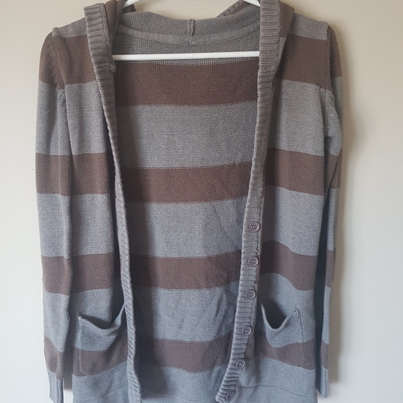 Small cardigan - Picture 1 of 1